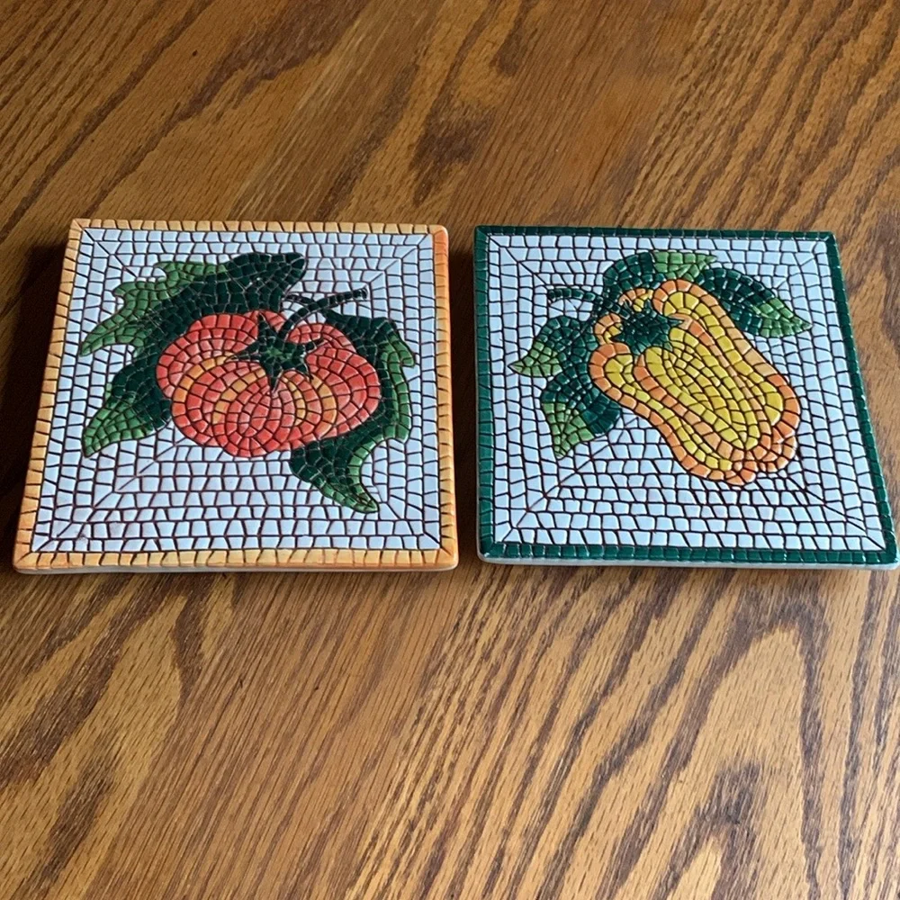 Pier 1 Hand painted ceramic Trivet Tile/ Wall Decor with Pepper graphics